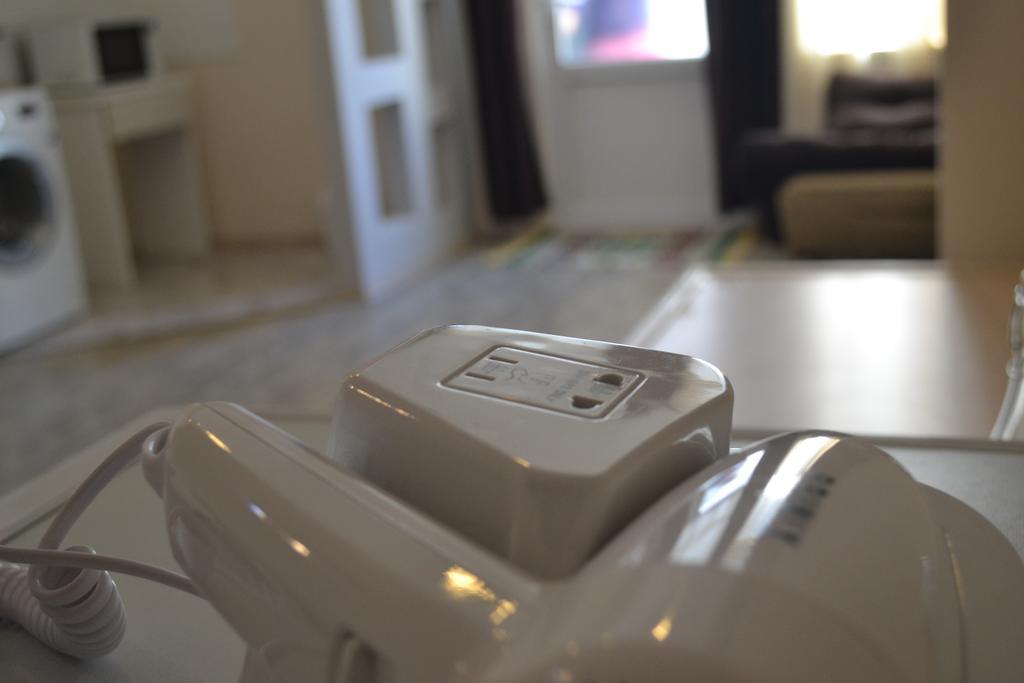 Family Apartment In Avlabari Tbilisi Exteriör bild